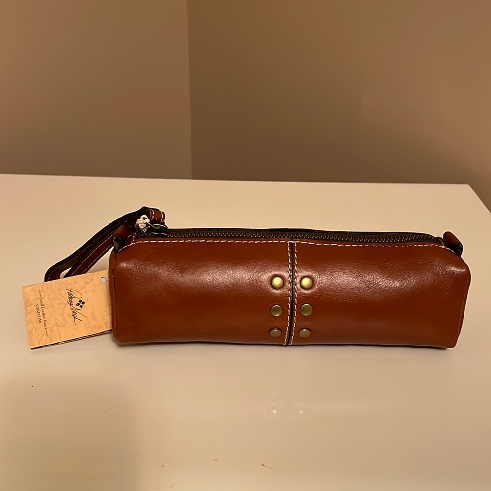 Patricia Nash wristlet